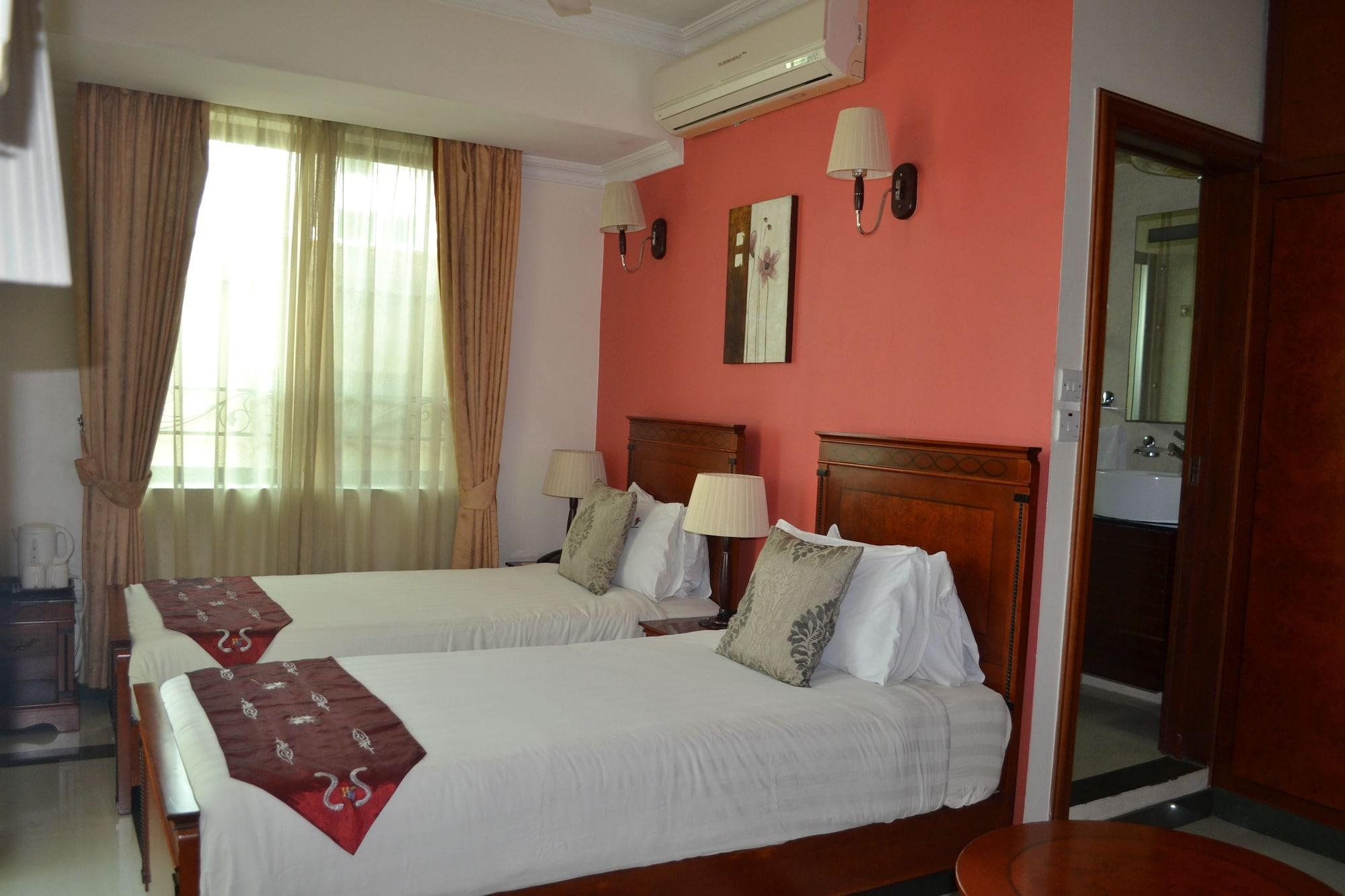 Hotel Nikko Towers Дар ес Саалам Екстериор снимка