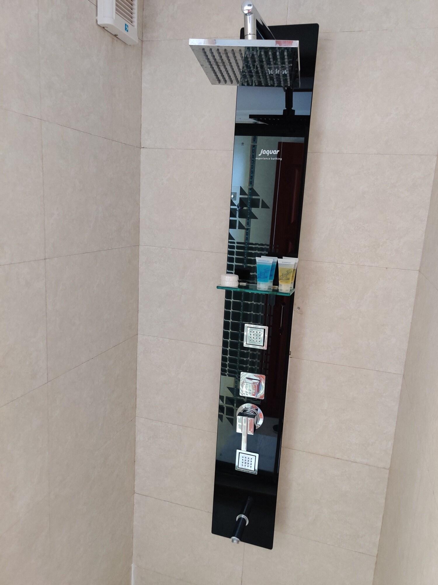 Hotel Nikko Towers Дар ес Саалам Екстериор снимка