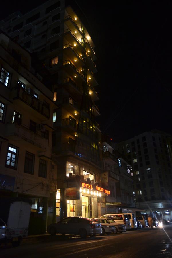 Hotel Nikko Towers Дар ес Саалам Екстериор снимка