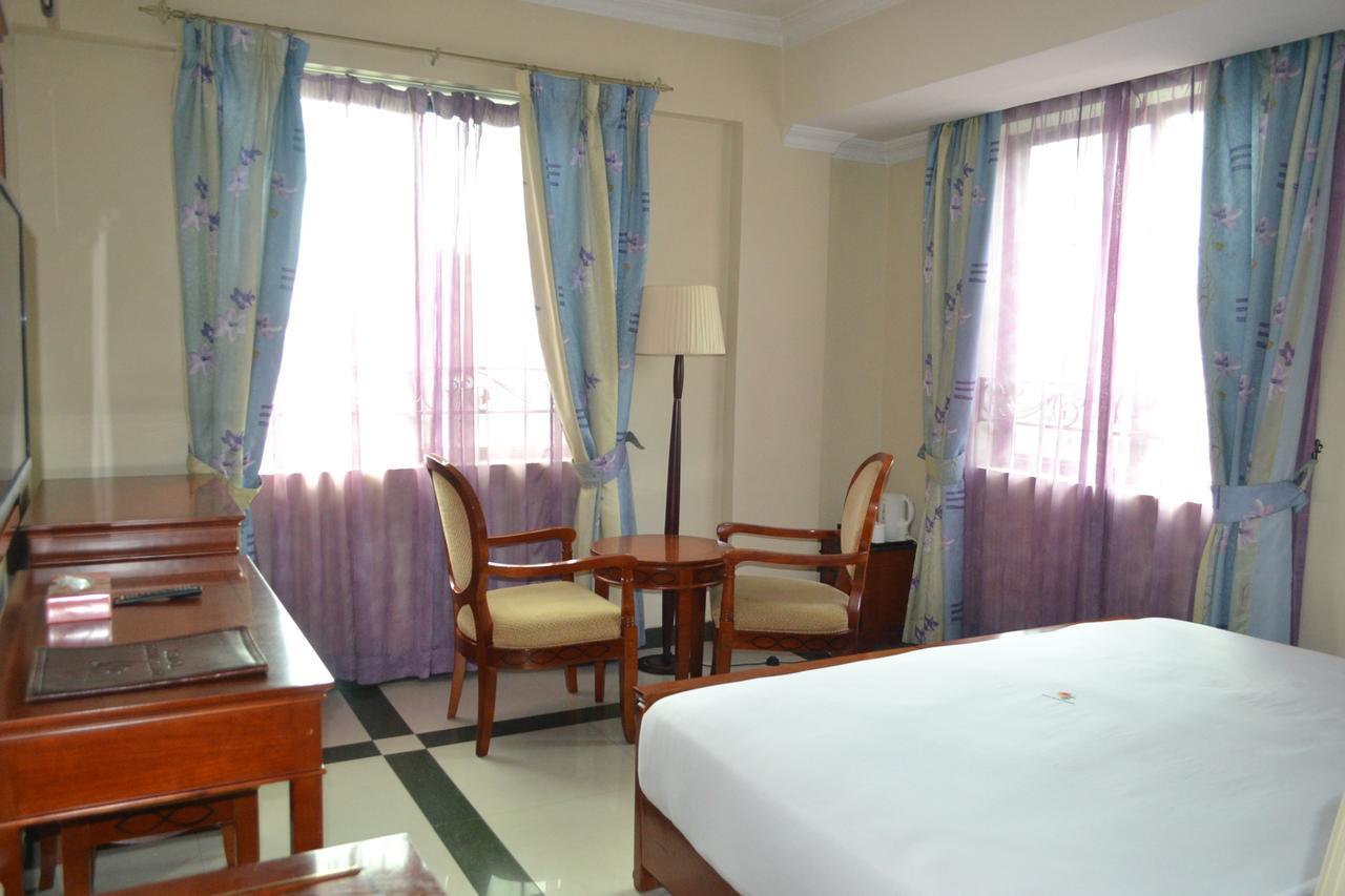 Hotel Nikko Towers Дар ес Саалам Екстериор снимка